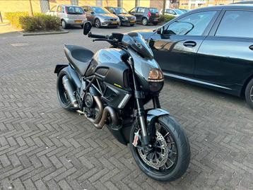 Ducati Diavel, Bj 2013,Carbon uitvoering, Nette motor !! beschikbaar voor biedingen