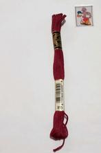 DMC mouline, rood 815, Hobby en Vrije tijd, A/de Suisse B.P. 40189, 68314 ILLZACH, Ophalen of Verzenden, Borduurgaren of Zijde