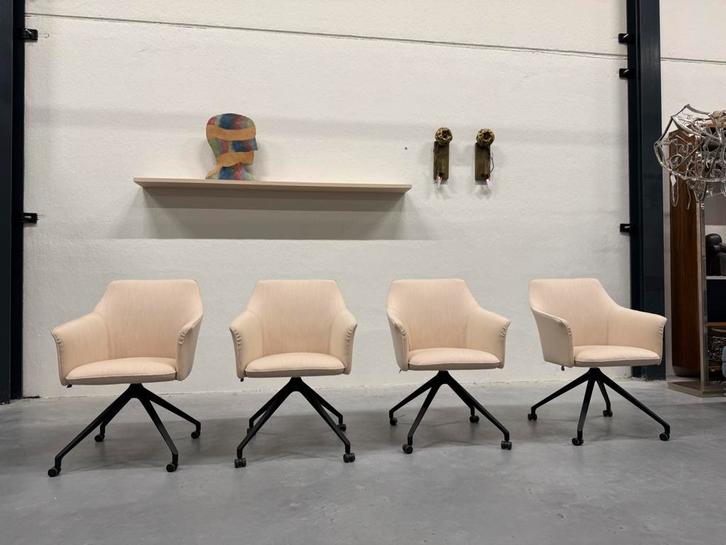 4 Nieuw Leolux Mara Twist Eetkamerstoel Stof Design stoel, Huis en Inrichting, Stoelen, Nieuw, Vier, Stof, Overige kleuren, Ophalen of Verzenden