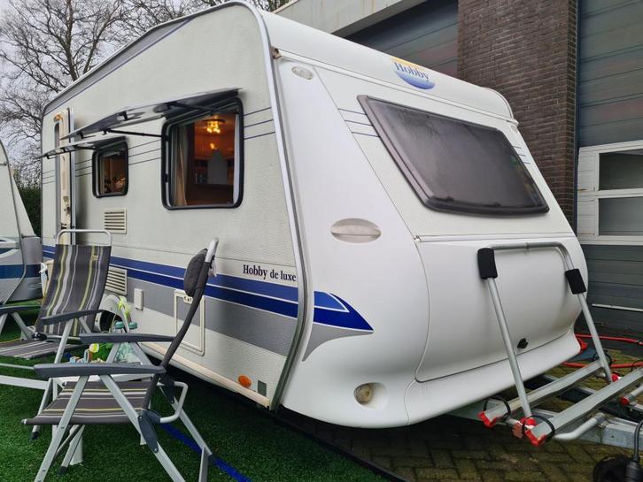 HOBBY DE LUXE 440 SF BJ 2007 VOORTENT / 2 X FIETSENDRAGER, Caravans en Kamperen, Caravans, Bedrijf, 1000 - 1250 kg, Treinzit, Hobby