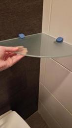 In Nieuwstaat: 2 glazen hoekplankjes+ Duraline plankdragers, Ophalen of Verzenden, Zo goed als nieuw, Blauw