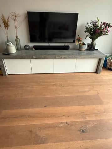 TV meubel wit maatwerk 236cm breed