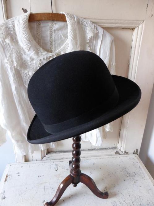 Prachtige oude bolhoed / bowler maat 57 zijde gevoerd nr.62, Kleding | Heren, Hoeden en Petten, Zo goed als nieuw, Ophalen of Verzenden