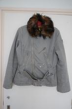 Dames Winter Jas Merk 10 FEET. Maat L. Kleur Grijs., Maat 38/40 (M), Ophalen of Verzenden, Zo goed als nieuw, Grijs