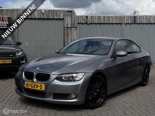BMW 3-serie Coupé 320i High Executive -NAVI-CARPLAY- *NWE K, Auto's, BMW, Bedrijf, Te koop, 3-Serie, ABS, Airbags, Airconditioning
