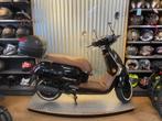 Kymco Like TT 45km (full option), Benzine, Maximaal 45 km/u, 50 cc, Ophalen of Verzenden