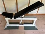 Technogym professional fitness bank in hoogte verstelbaar, Sport en Fitness, Ophalen of Verzenden, Zo goed als nieuw