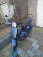 AGM VX50i scooter - Mat Cameleon met 2 helmen, Fietsen en Brommers, Snorfietsen en Snorscooters, Overige merken, Benzine, Gebruikt