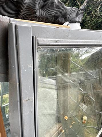 1 velux dubbelglas dakraam compleet beschikbaar voor biedingen