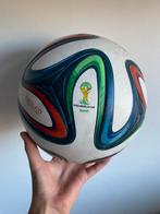 Brazuca voetbal wk 2014 moet vandaag opgehaald worden, Ophalen of Verzenden, Zo goed als nieuw, Buitenlandse clubs