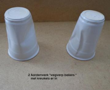 2 aparte bekers beschikbaar voor biedingen