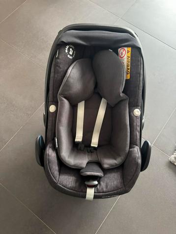 Maxi Cosi Pebble + autobase 2wayfix beschikbaar voor biedingen