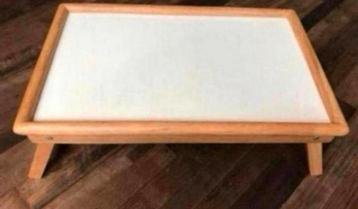 Houten rechthoekige bedtafeltje / dienblad met poten beschikbaar voor biedingen