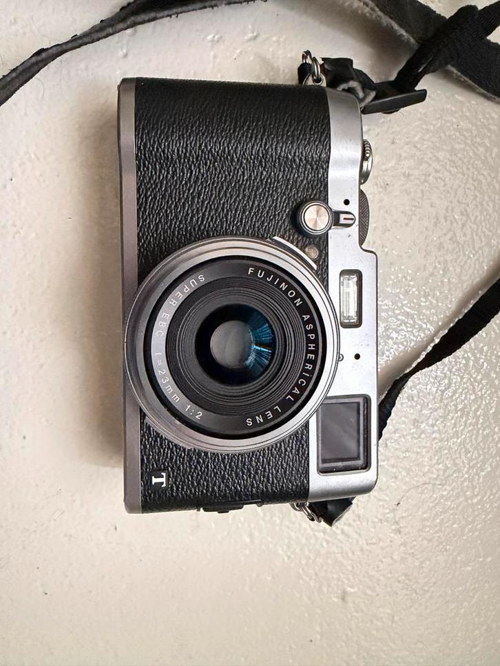 Fujifilm X100T - Goede Staat. 10600 clicks. Met lederen hoes, Audio, Tv en Foto, Fotocamera's Digitaal, Gebruikt, Compact, Fuji