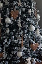 Kunstkerstboom besneeuwd 180 cm, Ophalen of Verzenden, Zo goed als nieuw