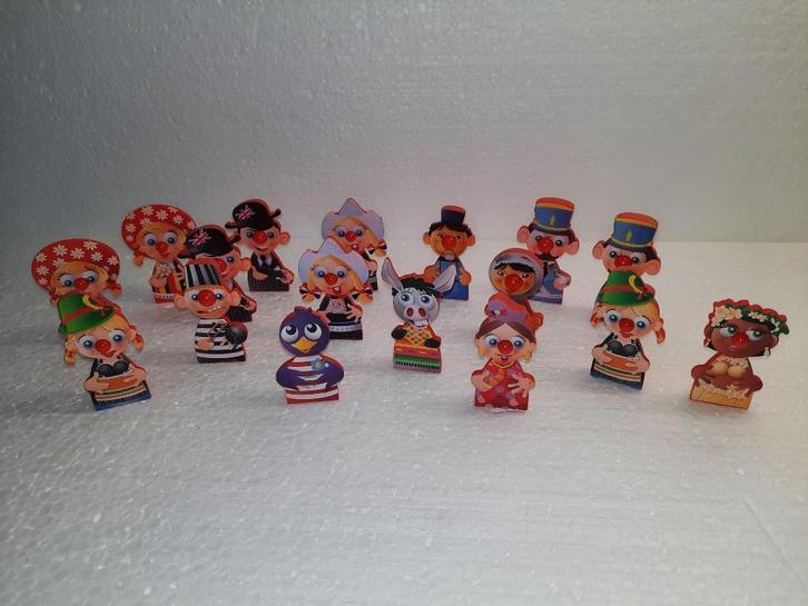 17 POPPETJES VAN CARNAVALFESTIVAL VAN DE EFTELING, Verzamelen, Efteling, Zo goed als nieuw, Beeldje of Poppetje, Ophalen of Verzenden