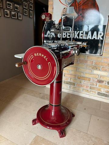 Top snijmachine berkel model 8h gerestaureerd in italie beschikbaar voor biedingen