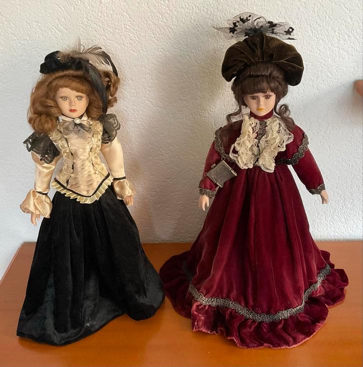 Twee Sierpoppen, 50cm, Verzamelen, Poppen, Gebruikt, Pop, Ophalen of Verzenden