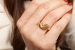 14 Karaat Gouden Meander Ring, Ophalen of Verzenden, Zo goed als nieuw, 17 tot 18, Dame
