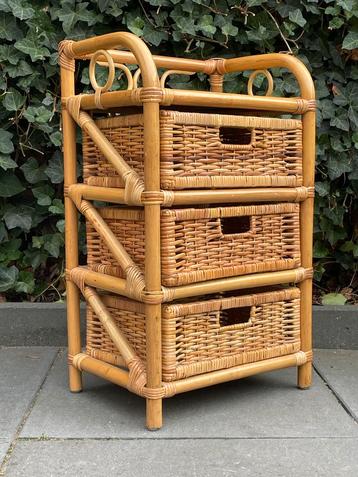 Vintage Rotan Kastje 3 Lades Ladekast Landelijk beschikbaar voor biedingen