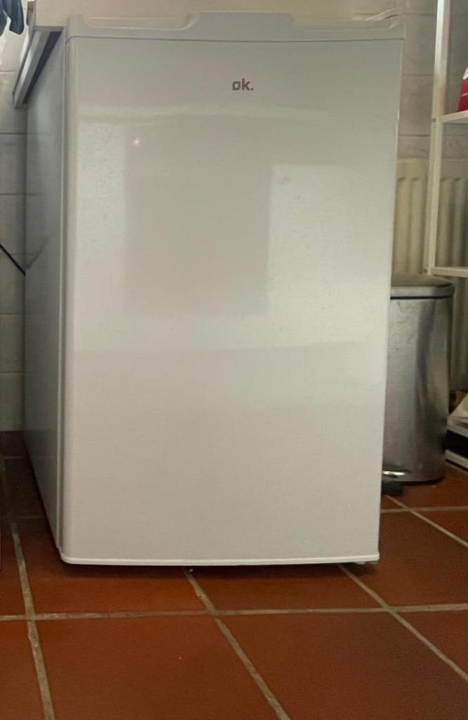 Witte diepvriezer, Witgoed en Apparatuur, Vriezers en Diepvrieskisten, Zo goed als nieuw, Vrijstaand, Vrieskast, 85 tot 120 cm