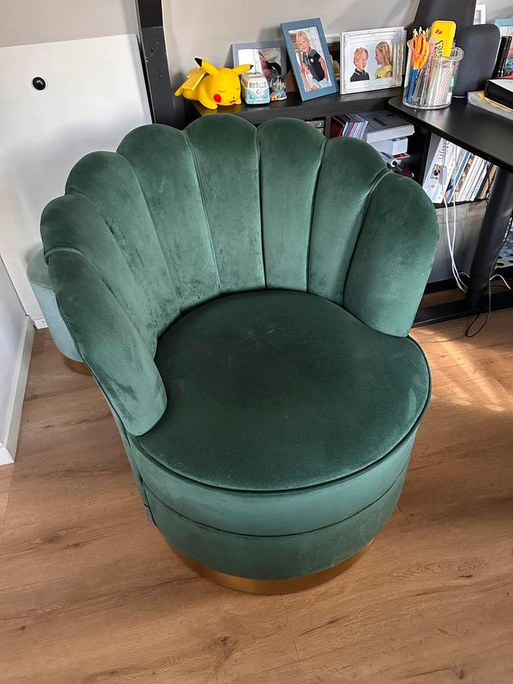 2 Richmond Interiors Schelpstoelen - Groen Velvet, Huis en Inrichting, Fauteuils, Zo goed als nieuw, Stof, 50 tot 75 cm, Minder dan 75 cm