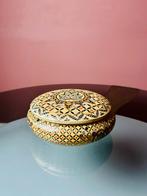 GROOT CHINEES SPORSELEINEN SIERADENDOOSJE, Ophalen of Verzenden