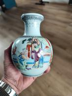 Chinees porseleinen vaas republiek periode china, Antiek en Kunst, Antiek | Porselein, Ophalen of Verzenden