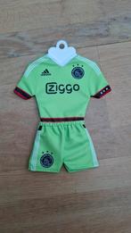Ajax Uittenue hanger, Ophalen of Verzenden, Zo goed als nieuw