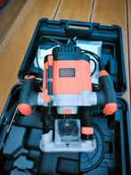 Bovenfrees, Doe-het-zelf en Verbouw, Gereedschap | Freesmachines, Ophalen, Bovenfrees, Elektrisch, Black & Decker