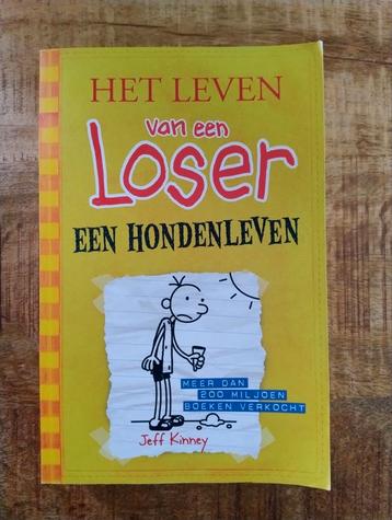 Jeff Kinney - Een hondenleven beschikbaar voor biedingen