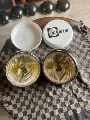 Oldtimer 2 cibie Oscar breedte stralers met covers 18 cm beschikbaar voor biedingen
