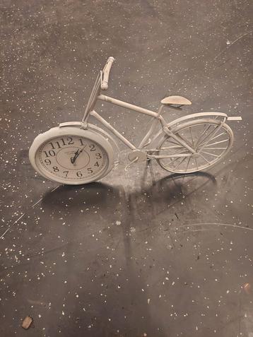 Fiets Klok - Uniek Decoratie Stuk beschikbaar voor biedingen