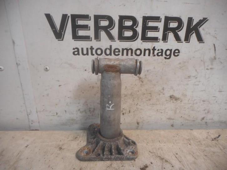 Bumpersteun Rechts Voor Audi A6 Avant Quattro (C5) 2003, Auto-onderdelen, Ophanging en Onderstel, Audi, Gebruikt