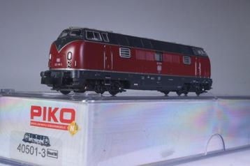 Diesellocomotief BR 221, DCC-digitaal, grijs/rood, DB beschikbaar voor biedingen