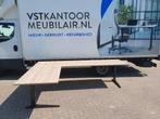 Grote Ahrend hoekbureaus, met nieuwe bladen (div maten en kl, Huis en Inrichting, Bureaus, Kofferen 60, In hoogte verstelbaar