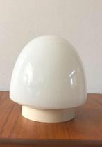 Art Deco opaalglazen plafondlamp Bauhaus | jaren 50, Huis en Inrichting, Ophalen of Verzenden, Zo goed als nieuw, Glas, Art Deco
