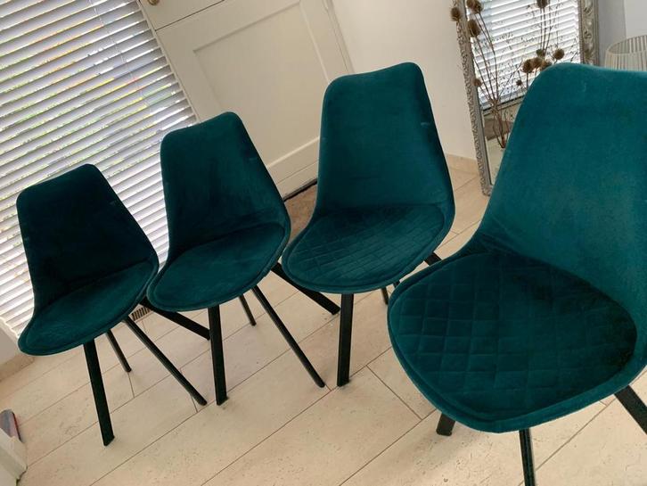 Mooie Eettafelstoelen in blauw/groen, Huis en Inrichting, Stoelen, Gebruikt, Vier, Metaal, Overige kleuren, Ophalen