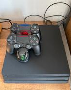 Sony PlayStation 4 pro + twee controllers en oplaadstation, Met 2 controllers, Ophalen of Verzenden, Zo goed als nieuw, 1 TB