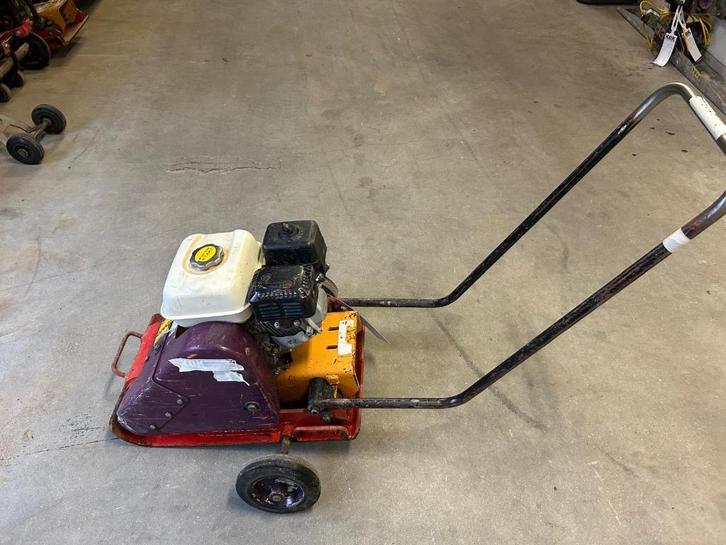 Trilplaat Samac benzine en diesel, Tuin en Terras, Hand-tuingereedschap, Gebruikt, Ophalen of Verzenden