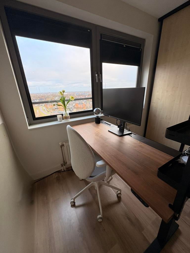 Prolite 27 inch beeldscherm 3 maanden gebruikt., Huizen en Kamers, Kamers te huur