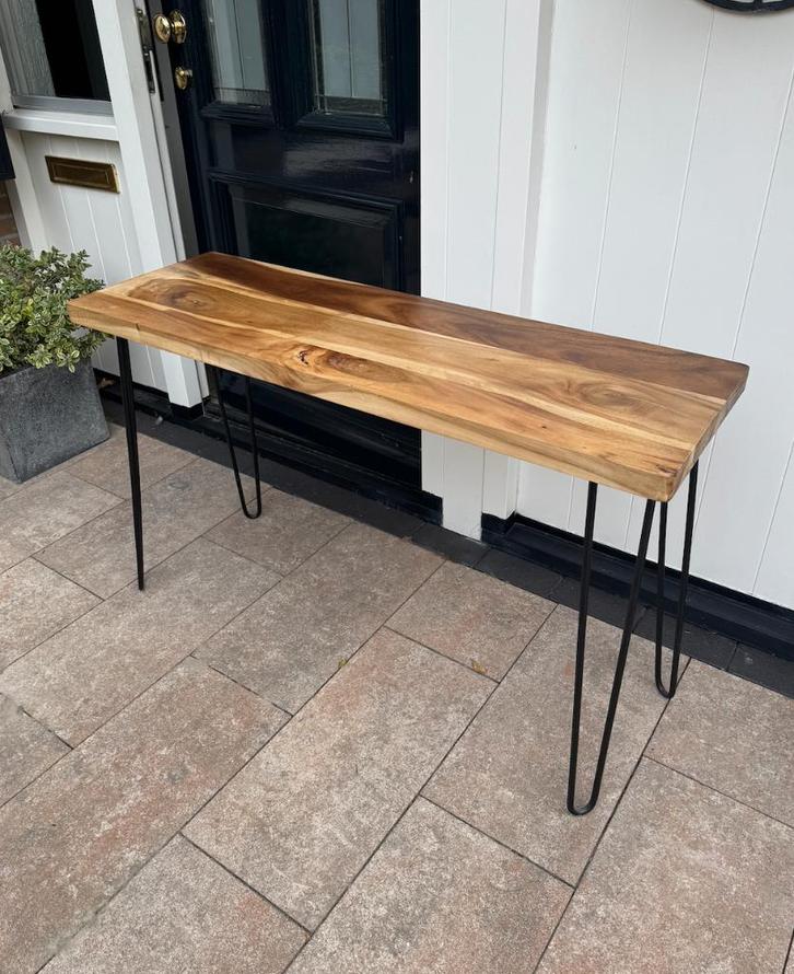 Massief houten side table - Sens-Line, Huis en Inrichting, Tafels | Sidetables, Gebruikt, 25 tot 50 cm, 100 tot 150 cm, Rechthoekig