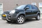 Hyundai Tucson 2.0i 4WD Style-clima-trekhaak, Auto's, Gebruikt, 142 pk, 4 cilinders, Zwart