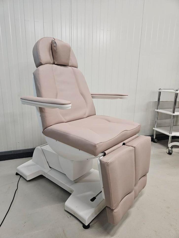 Gharieni pedicure stoel behandelstoel elektrisch nieuwstaat, Sport en Fitness, Massageproducten, Ophalen of Verzenden