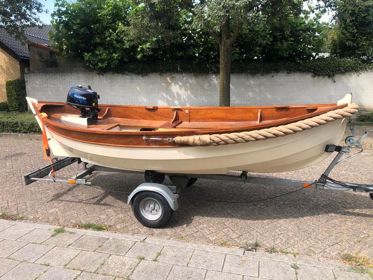 Klassiek sloepje, incl.trailer, Watersport en Boten, Sloepen, Gebruikt, Tot 10 pk, 3 tot 6 meter, Buitenboordmotor, Benzine, Hout