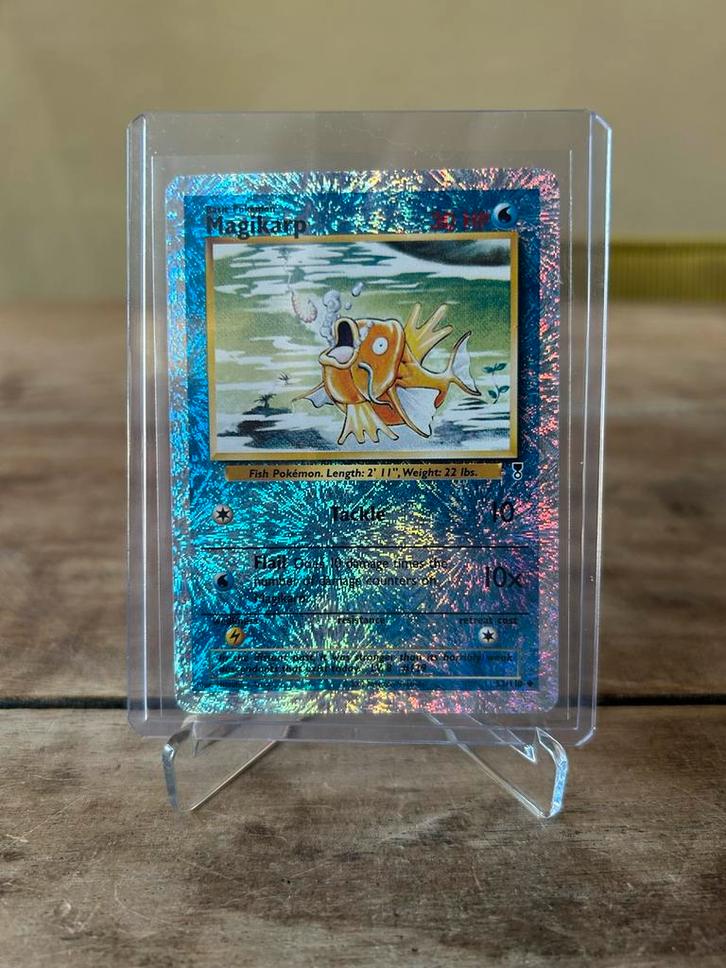 Magikarp 52/110 legendary collection, Hobby en Vrije tijd, Verzamelkaartspellen | Pokémon, Zo goed als nieuw, Ophalen of Verzenden