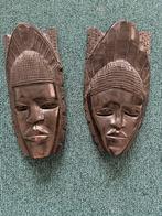Twee houten maskers uit Nigeria, Ophalen of Verzenden