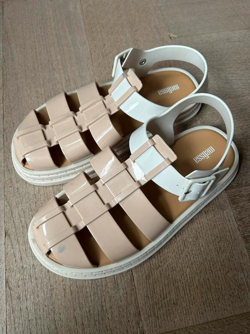 Bijzondere dames schoenen van het merk Melissa maat 40, Kleding | Dames, Schoenen, Zo goed als nieuw, Overige typen, Overige kleuren