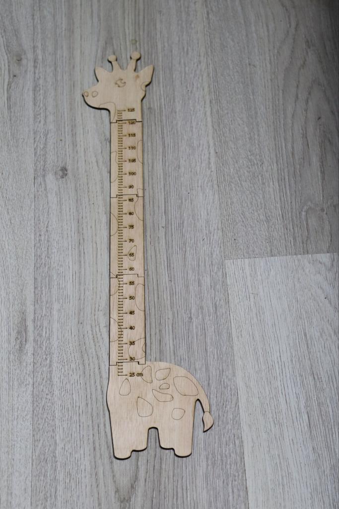 HOUTEN GROEIMETER KINDERKAMER GIRAF, Kinderen en Baby's, Kinderkamer | Inrichting en Decoratie, Verzenden