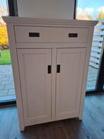 Meidenkast WOOOD Pergignan halfhoog grenen wit 142x100x38 cm, Huis en Inrichting, Kasten | Overige, Ophalen, Zo goed als nieuw